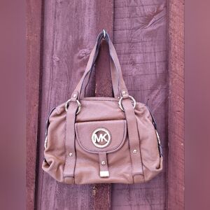Michael Kors Leather Fulton Satchel e-1307